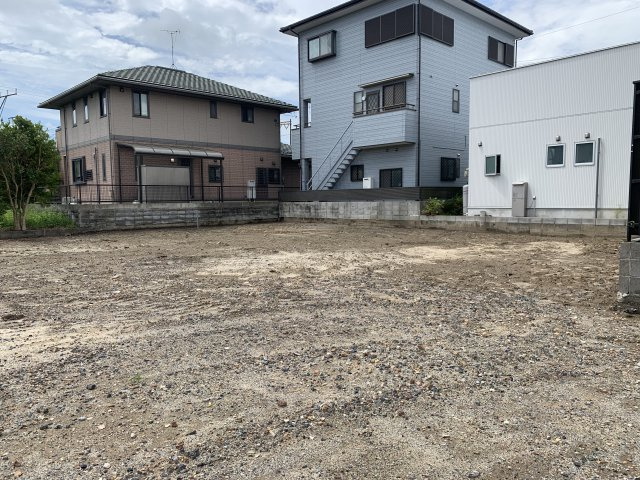 土地　竹鼻町狐穴の外観|南西