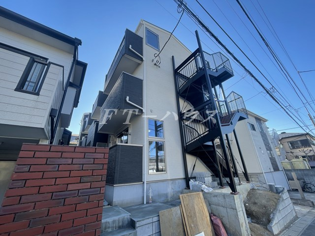 ガーデンパレス幕張本郷の外観