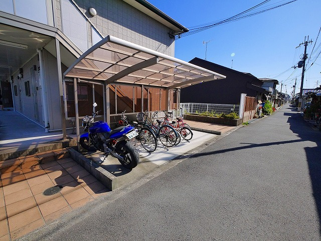カルチェ本町のその他共用部分|駐輪場です