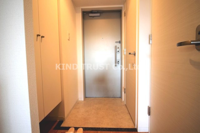 レジュールアッシュ梅田レジデンスの玄関