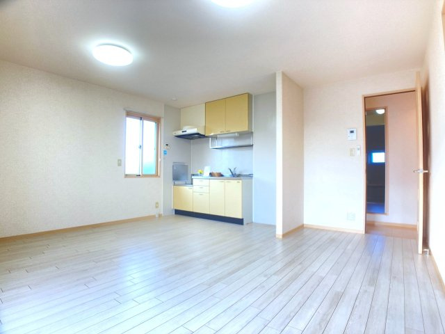 リビングタウン向中野Dの居間・リビング