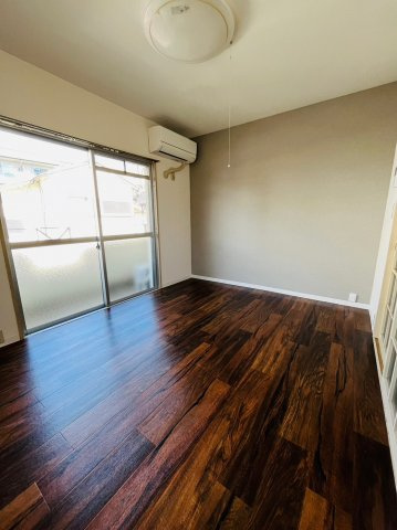 仲介手数料0円！！ハイツヤマギワの居間・リビング