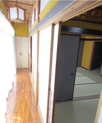 【その他共用部分】 | 甲斐市牛句　中古戸建て | 縁側