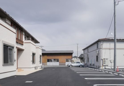 【駐車場】 | メルヴェーユＢ | 駐車場に車を止められます