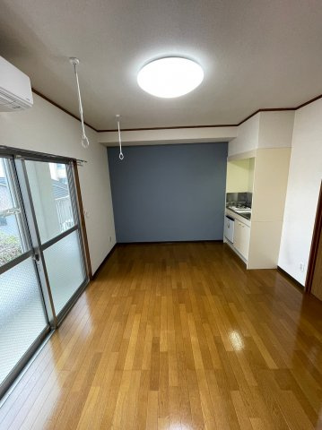 仲介手数料0円！！ハーモニアス桜山の居間・リビング