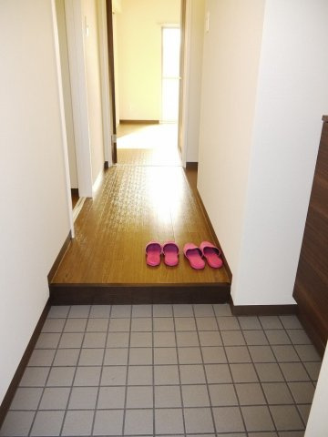 幸マンションIIの玄関