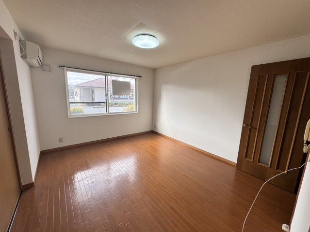 ヒーローマンション･ヴェルデの居間・リビング