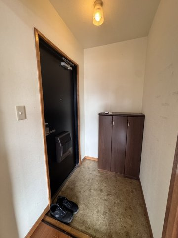 ヒーローマンション･ヴェルデの玄関