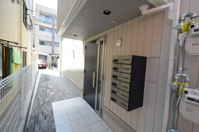 【エントランス】 | レ ジェモー中郷