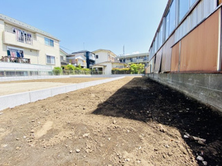【外観】 | 【区画②】奥の区画です。通路のアプローチデザインをこだわってみたり、隠れ家ベースのような遊び心を取り入れた家造りもお面白そうですね！