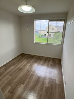 【洋室】 | ビクトアール江角