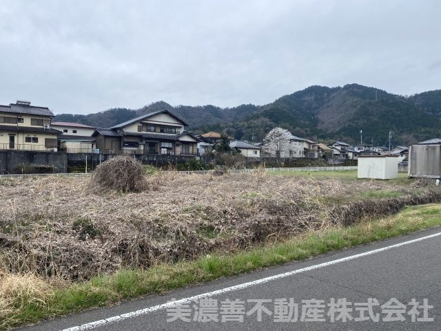 ６０６０７　岐阜市岩井土地の外観