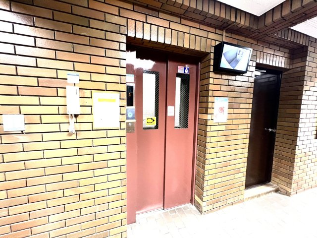 錦糸町第３ローヤルコーポのその他共用部分|エレベーターは1基