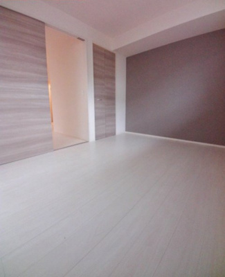 【洋室】 | 六甲コルン