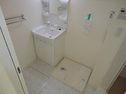 【洗面所】 | ラ・ブランシュ | シャンプードレッサー付き