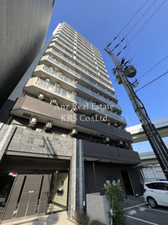 【外観】 | 落ち着いた色合いのスタイリッシュな外観のマンションです♪