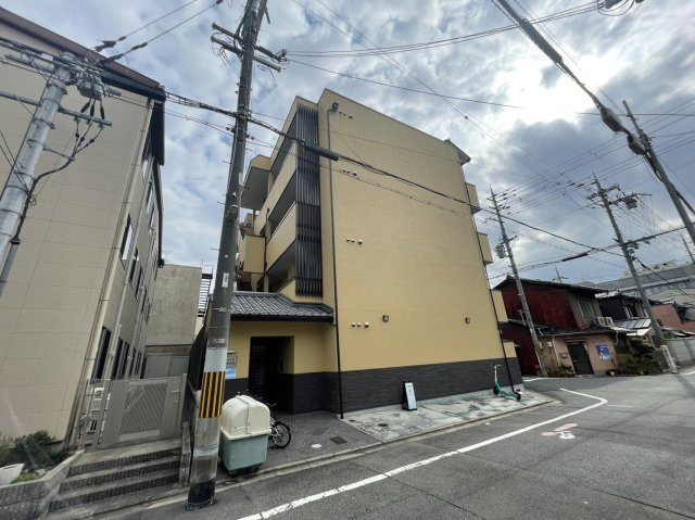 Mpi’s京都西院（エムピーアイズ京都西院）