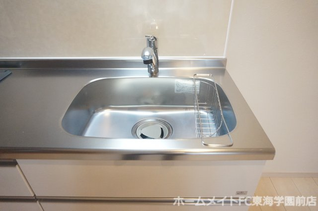 熊本市中央区黒髪２丁目のアパートのバルコニー