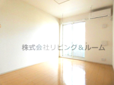 【居間・リビング】 | リバーサイドレジデンス