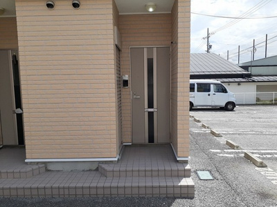 【エントランス】 | ナイスプラザB