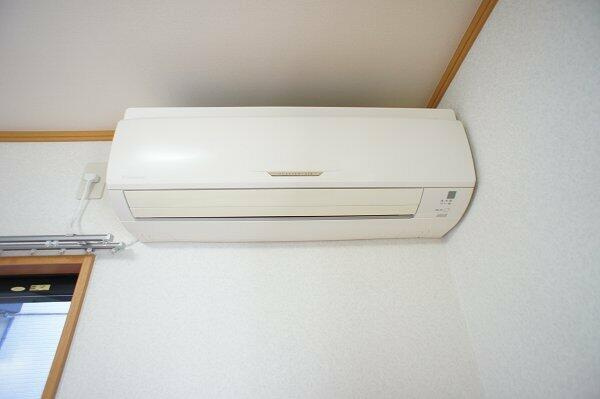もちろんエアコン付き♪