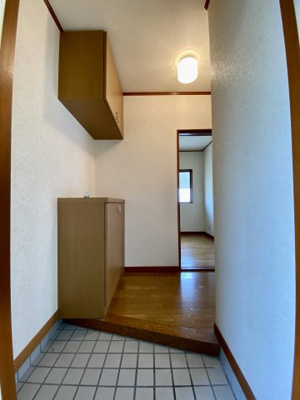 【玄関】 | ハイツアマリージョ