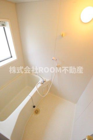 黒木貸家の浴室|きれいなお風呂です