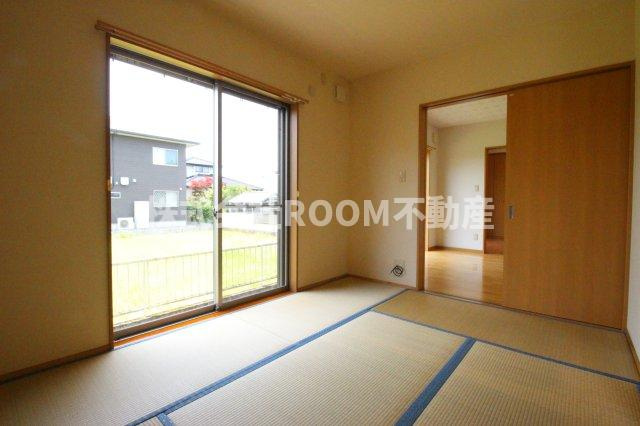 黒木貸家の和室|和室ならではの温かな和の空間で寛ぎの時間を過ごせます