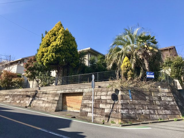 稲村ガ崎　南東・南西向き陽当り良好角地　売地