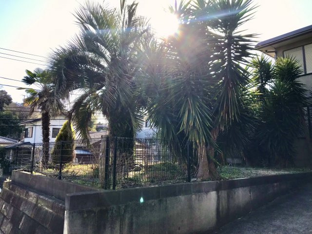 稲村ガ崎　南東・南西向き陽当り良好角地　売地の外観