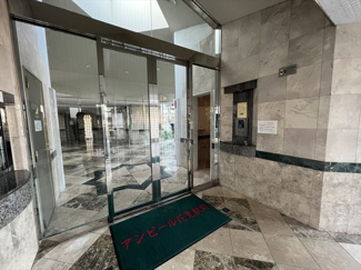 【エントランス】 | 安全に配慮されたオートロックマンションです♪室内ＴＶモニタ付インターホンで来訪者を確認できます