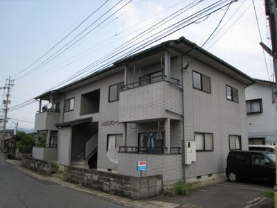 【外観】 | ハウスフローラルⅡ | 落ち着いた雰囲気の外観です