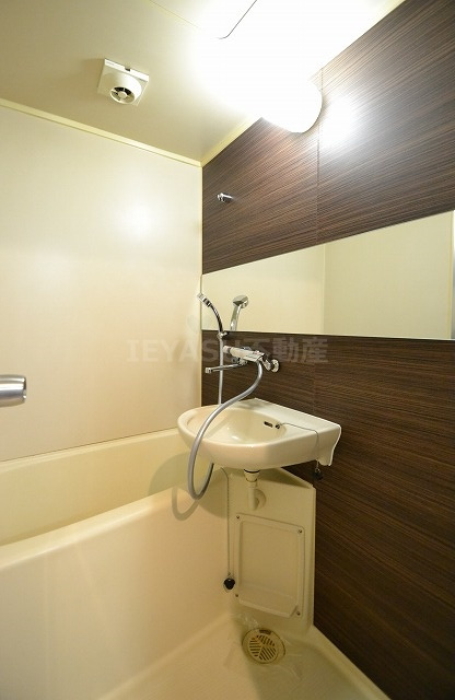 広島市南区大州２丁目の賃貸マンションの浴室