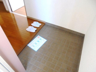 【玄関】 | ウエルメゾン江坂 | 玄関★（同タイプ部屋より）