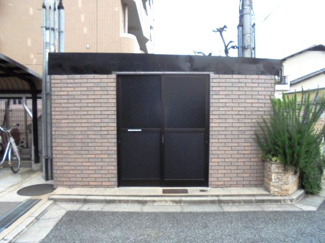 【その他共用部分】 | ウエルメゾン江坂 | 敷地内ゴミ置き場★