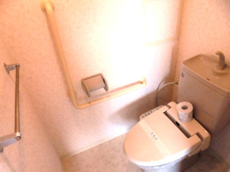 【トイレ】 | ウエルメゾン江坂 | ウォシュレット★（同タイプ部屋より）