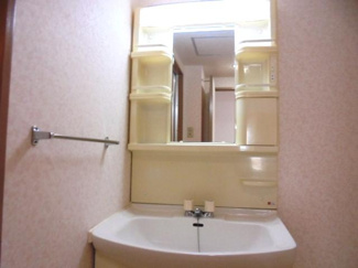 【独立洗面台】 | ウエルメゾン江坂 | 独立洗面台★（同タイプ部屋より）