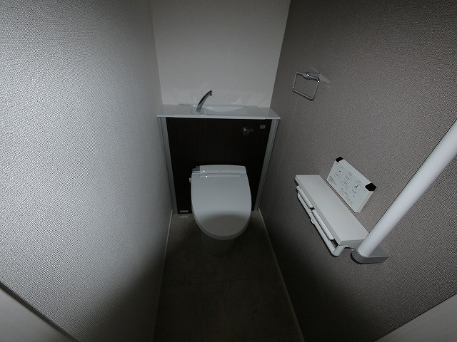 アネモスヒルズ天理Ⅱのトイレ|ゆったりとした空間のトイレです