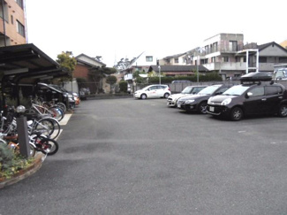 【駐車場】 | 敷地内駐車場★
