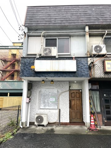 大高町店舗の外観