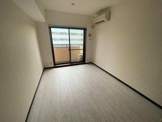 メゾンソレイユの居間・リビング