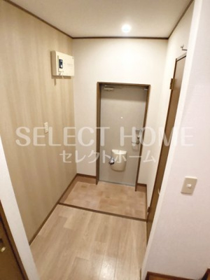 【玄関】 | グリーンシティ竜美Ｍ棟 | 収納もある玄関です