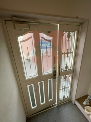 【玄関】 | 富田林市常盤町貸家