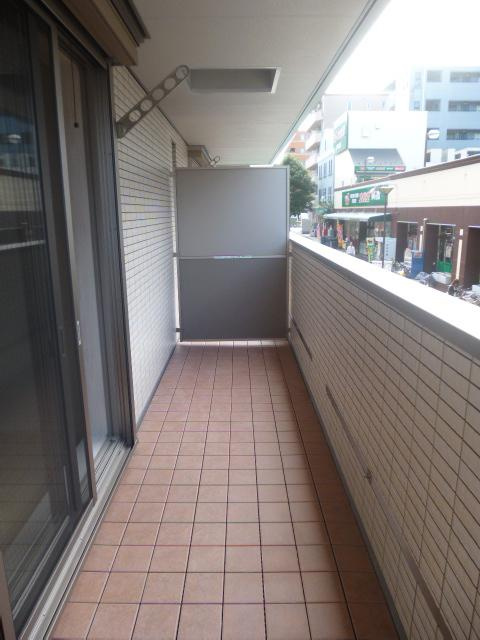 サンビューノ仲町台のバルコニー