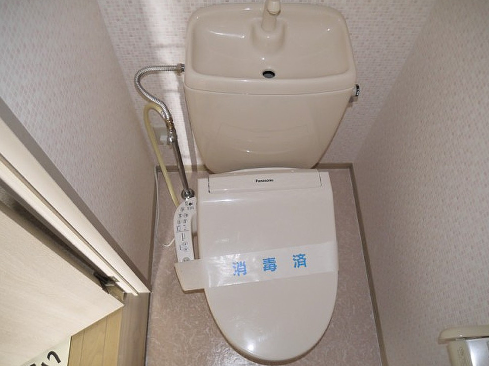 アムール東櫛原のトイレ|コンパクトで使いやすいトイレです