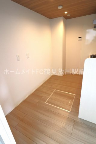 ル・コフレ放出のその他