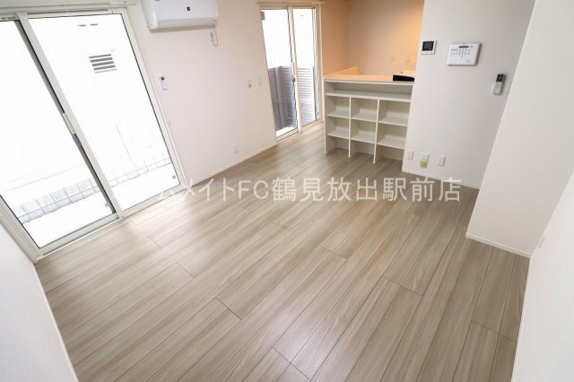 ル・コフレ放出の居間・リビング