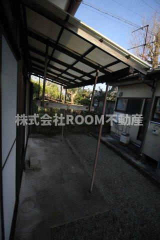 都城市都島町の一戸建ての駐車場|カースペースがあります