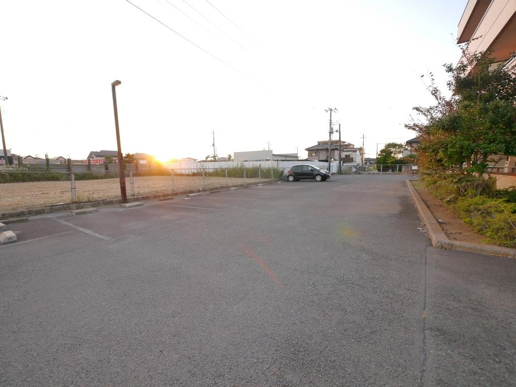 サンフラワー五郎台の駐車場