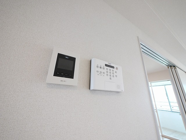 アネモスヒルズ天理Ⅰのセキュリティ|モニター付きインターホーン